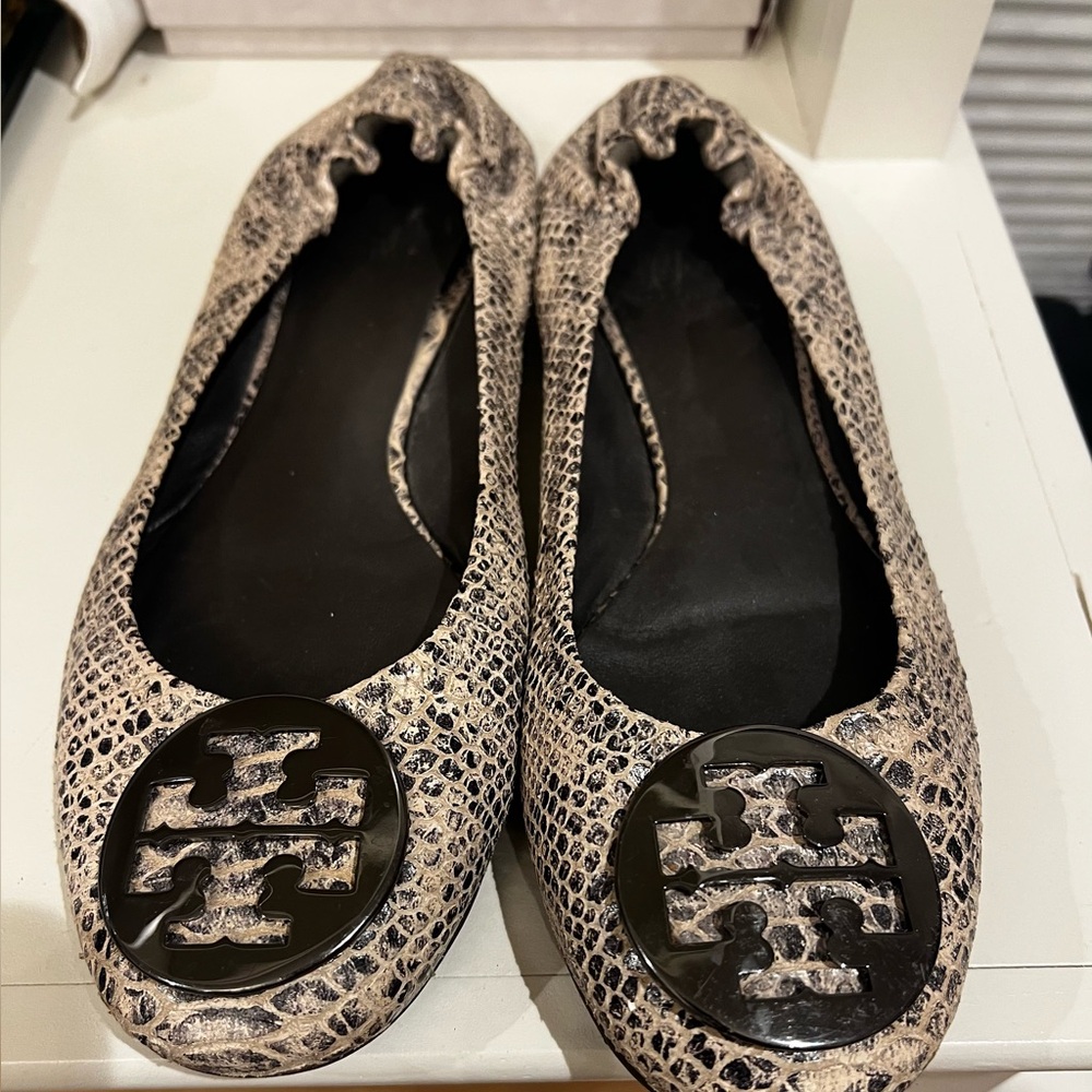 Tory Burch Black and Tan Ballet Flats
